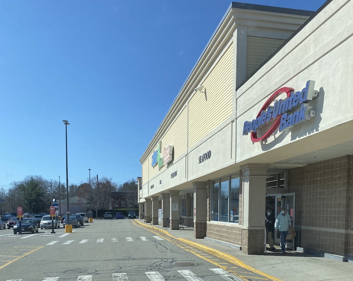 Waltham Plaza Shopping Center